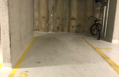 Garagenparkplatz 2