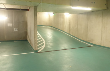 KFZ-Stellplatz_Auffahrt