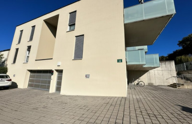 Vorderansicht - Gebäude - Tiefgarage